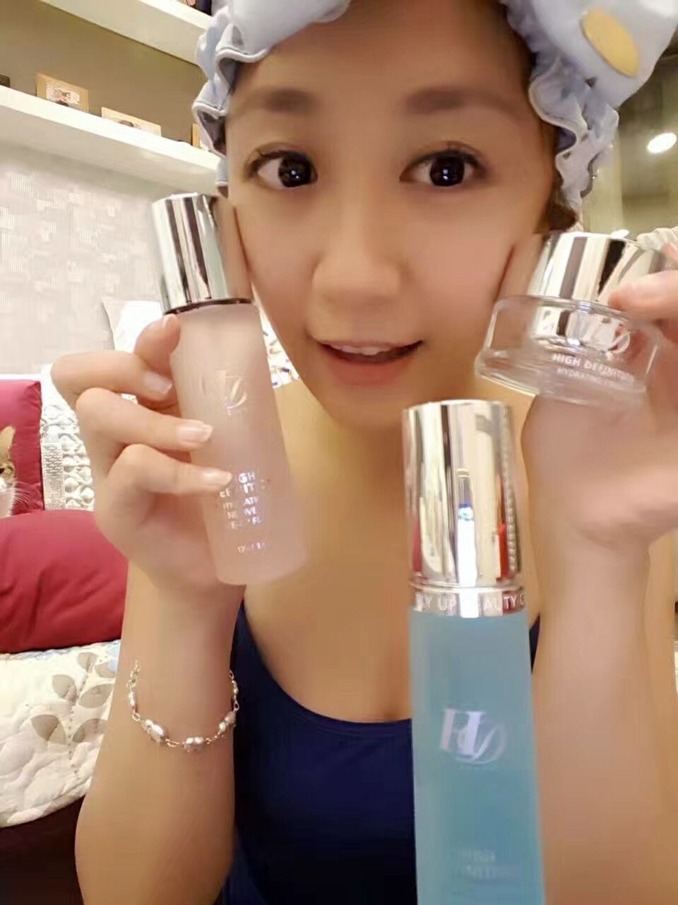 Fly Up HD Skin Activating Hydrating Essence - fly up beauty HD makeup professional make up kattong 